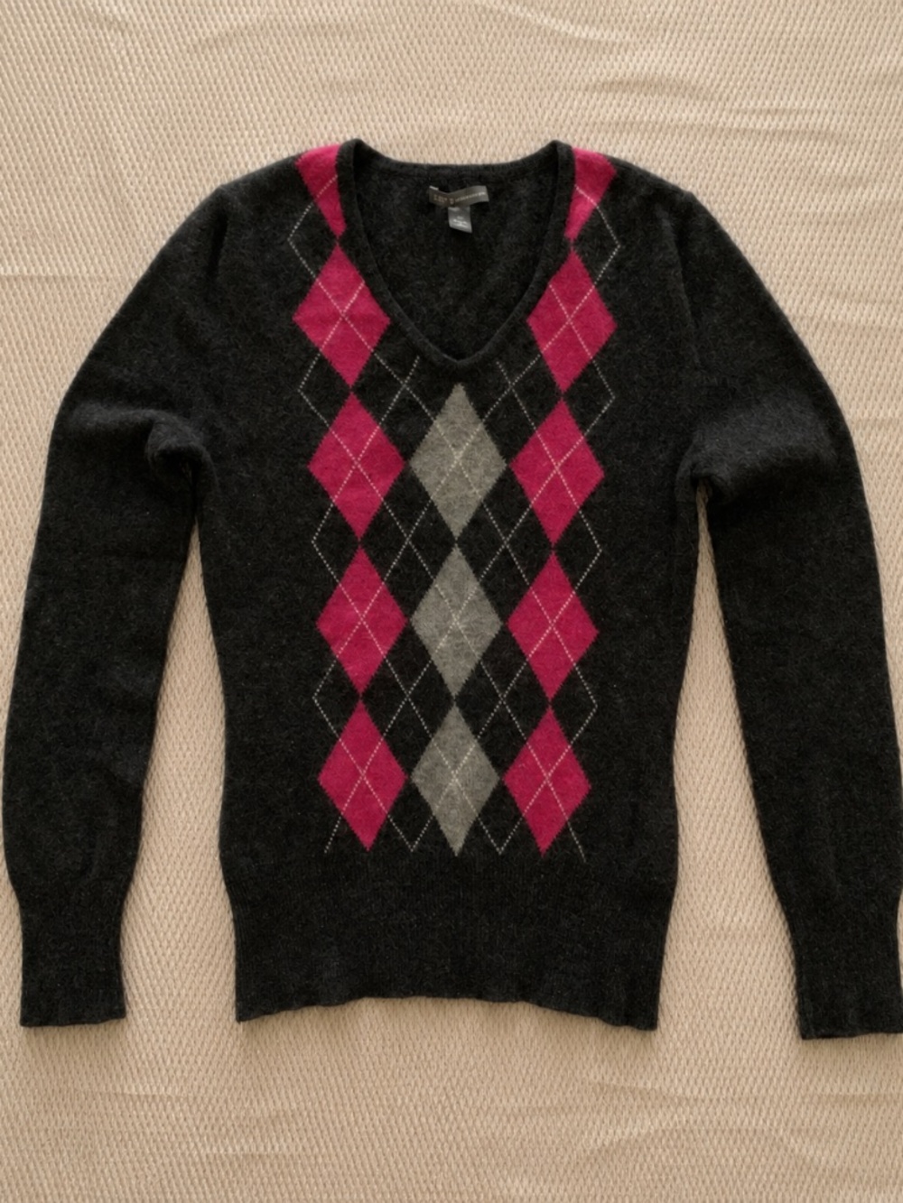 Apt 9 100% Cashmere Argyle V Neck Sweater Black Pink Gray M